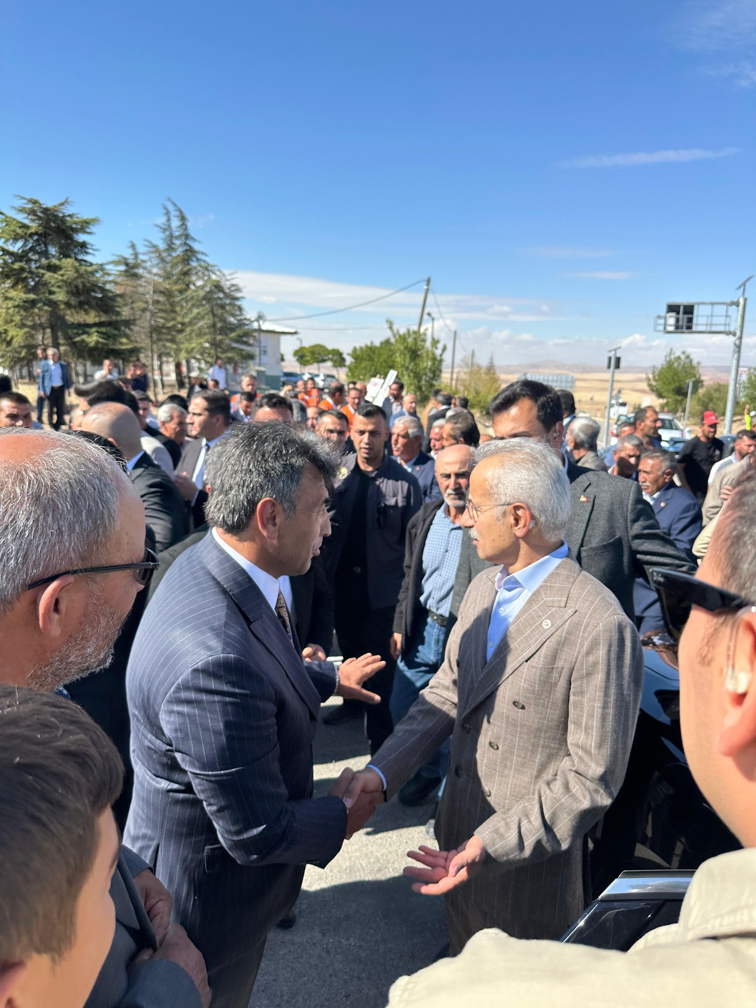 Ulaştırma ve Altyapı Bakanımız Sayın Abdulkadir URALOĞLU ilçemizi ziyaret etti.